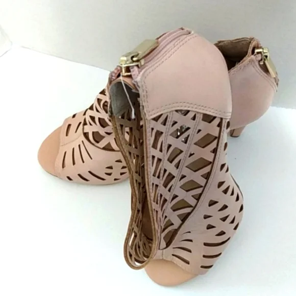 INC INTERNATIONAL CONCEPTS NWT RAMMEE PUMPS SZ 8.5 - Picture 5 of 12